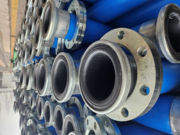 Piegādātāja HDPE tērauda sieta kompozītmateriāla caurule kalnrūpniecībai PN50-PN100